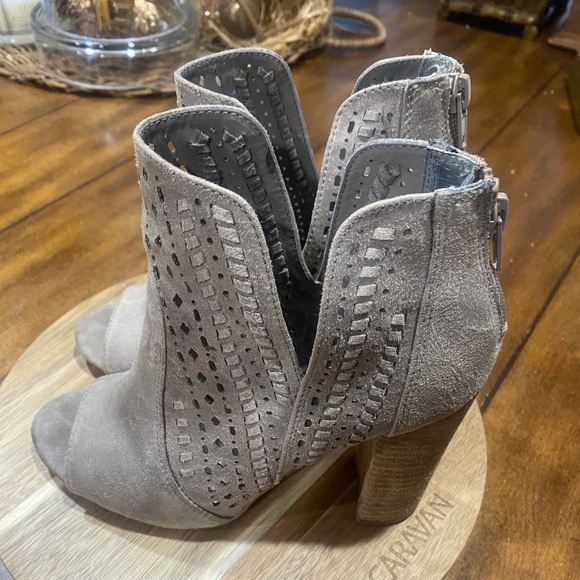 Carlos Santana booties size 6 - Picture 2 of 4